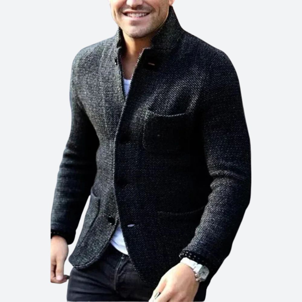 Elegant vest voor mannen met een slimme knoopsluiting en functionele zakken, perfect voor herfst- of winterdagen.